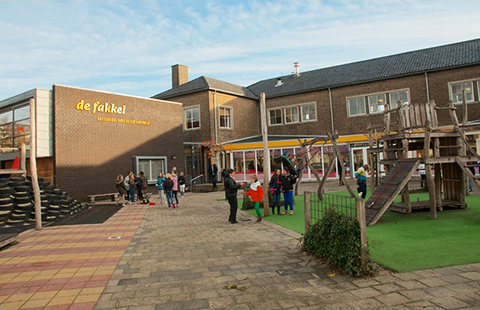 Entree Basisschool de Fakkel